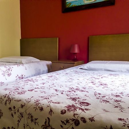 Hotel O Catraio モンチジョ 部屋 写真