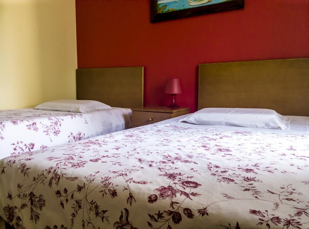 Hotel O Catraio モンチジョ 部屋 写真